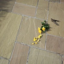 Raj Green Indian Sandstone Natural Patio Paving Slabs Pack 15.5m2 18mm to 25mm Raj Green Indian Sandstone Natural Patio Paving Slabs Pack 15.5m2 18mm to 25mm